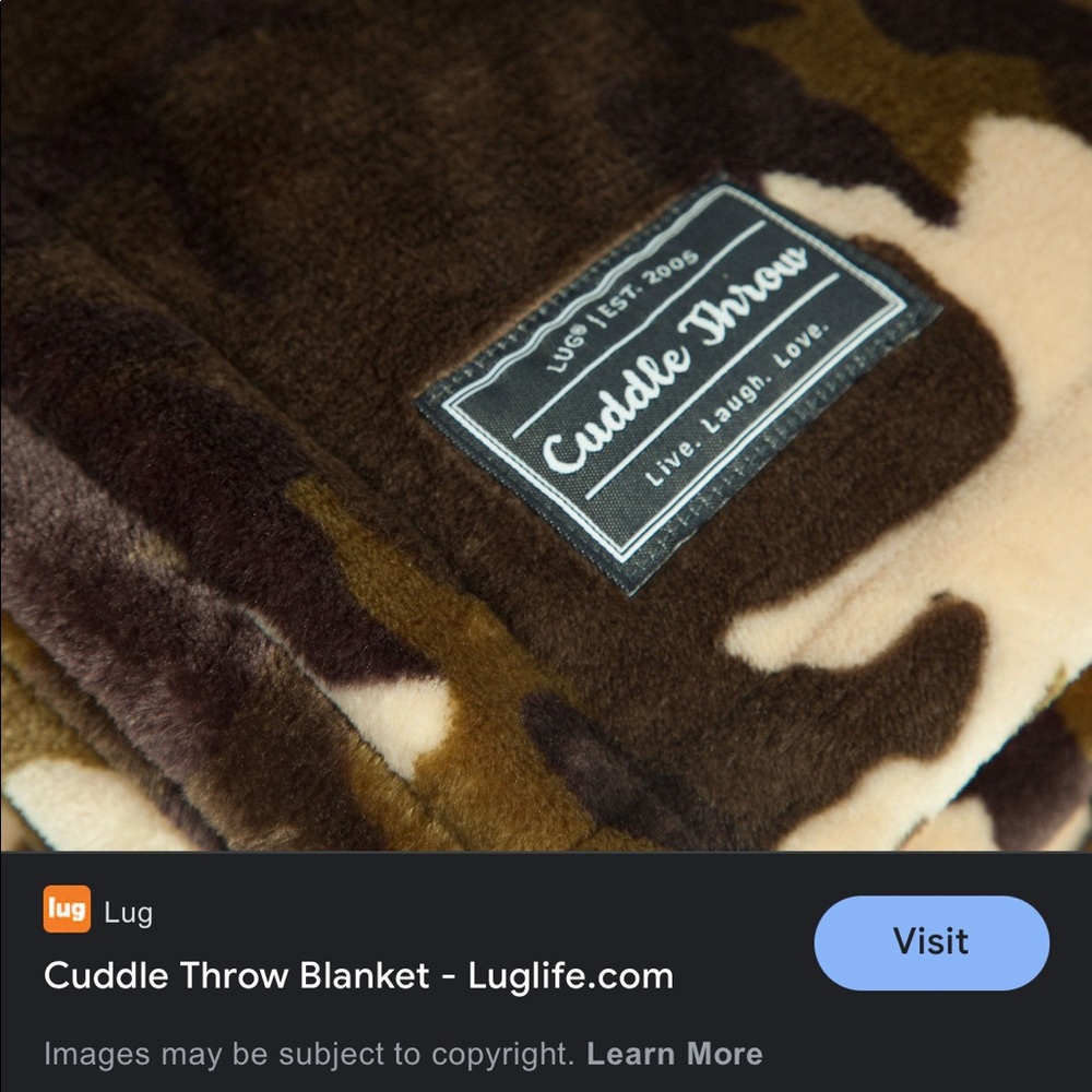 Looking to buy: Lug Cuddle Throw in Camoberry or Camo Olive